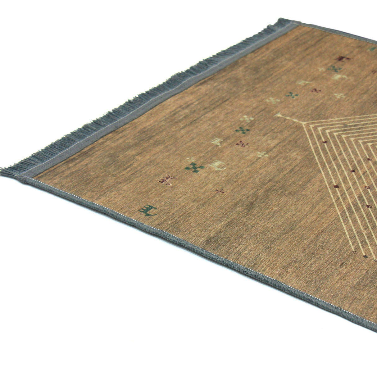 Esquina de la alfombra oriental 'Cedar', mostrando los pequeños animales decorativos y parte del patrón hipnótico que convergen en un diseño tradicional y elegante. Perfecta para añadir un toque auténtico y sofisticado a cualquier espacio. Lavable en lavadora, base antideslizante, sin pelusas e hipoalergénica.